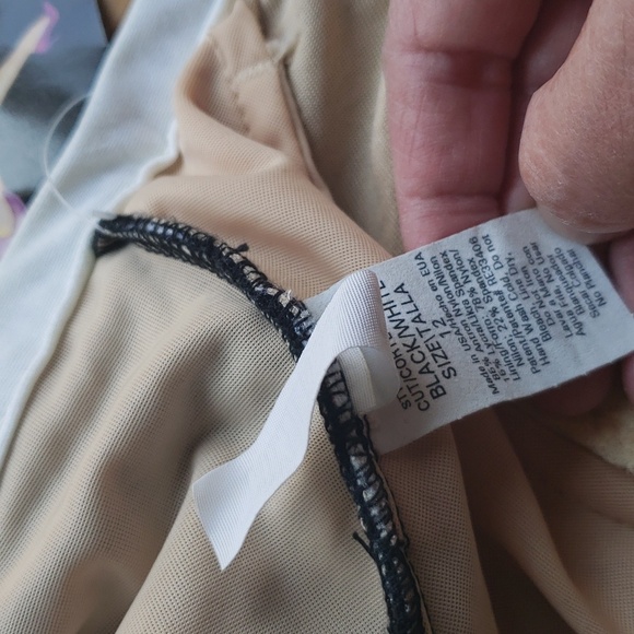 Shape detector by Carol Wior NWT swim suit - Picture 14 of 17